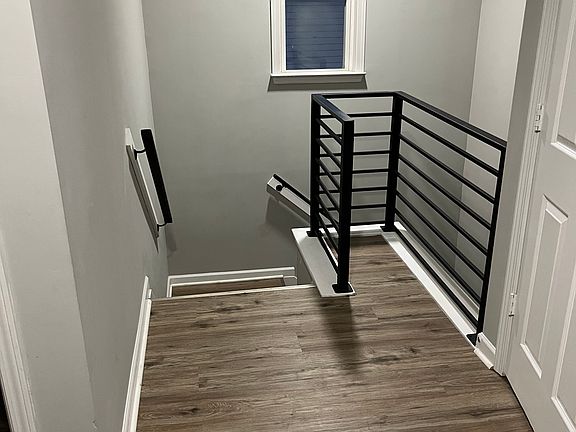 3rd image of 4364 Savannah Dr