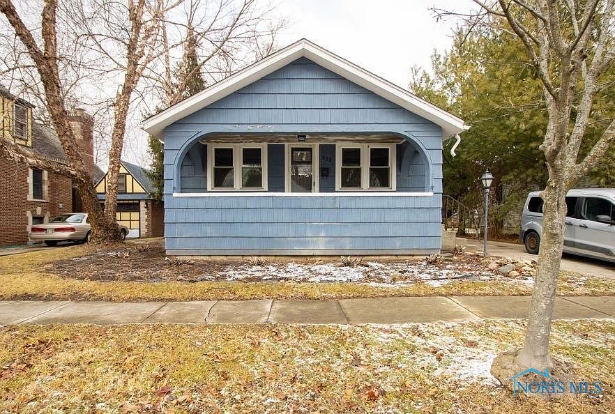 1st image of 322 W Merry Ave