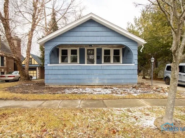 322 W Merry Ave, Bowling Green, OH 43402