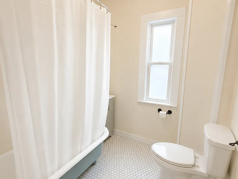 7 Stanford St #2 — Photo 11