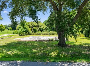 145 Dane Rd, Waveland, MS 39576