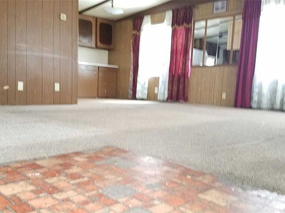 3rd image of 11901 55th Ave NE Unit 4