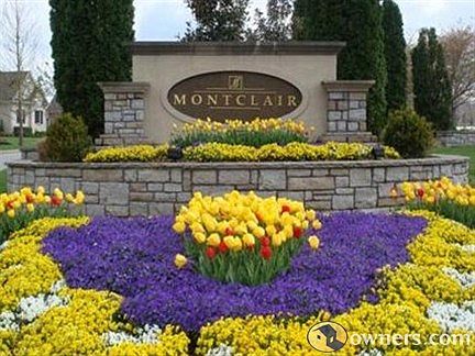 Neighborhood entrance