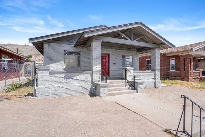1st image of 2611 Pershing Dr