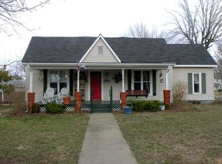 219 E Hunter St, Nevada, MO 64772