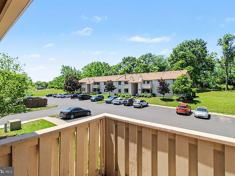 902 Dogwood Ct — Photo 25