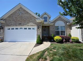 835 Elaine Dr, O'Fallon, MO 63366