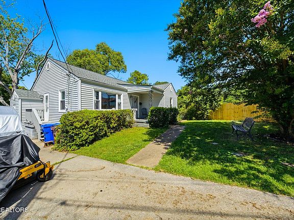 2nd image of 104 Scott Ln