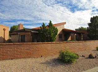 1634 W Calle Hacienda, Green Valley, AZ 85622