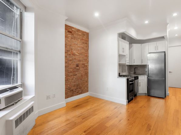 143 W 4th St APT 1FE