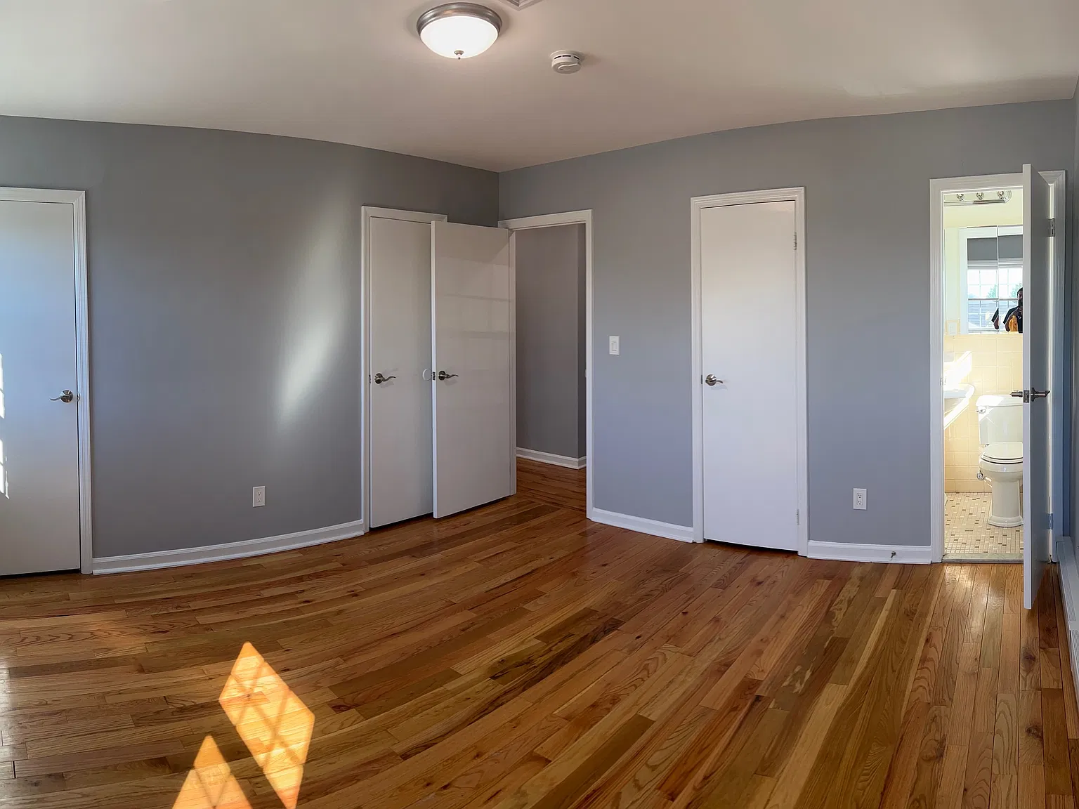 3 bed, 1.5 bath, 1540 sqft, $2,900 — Photo 1