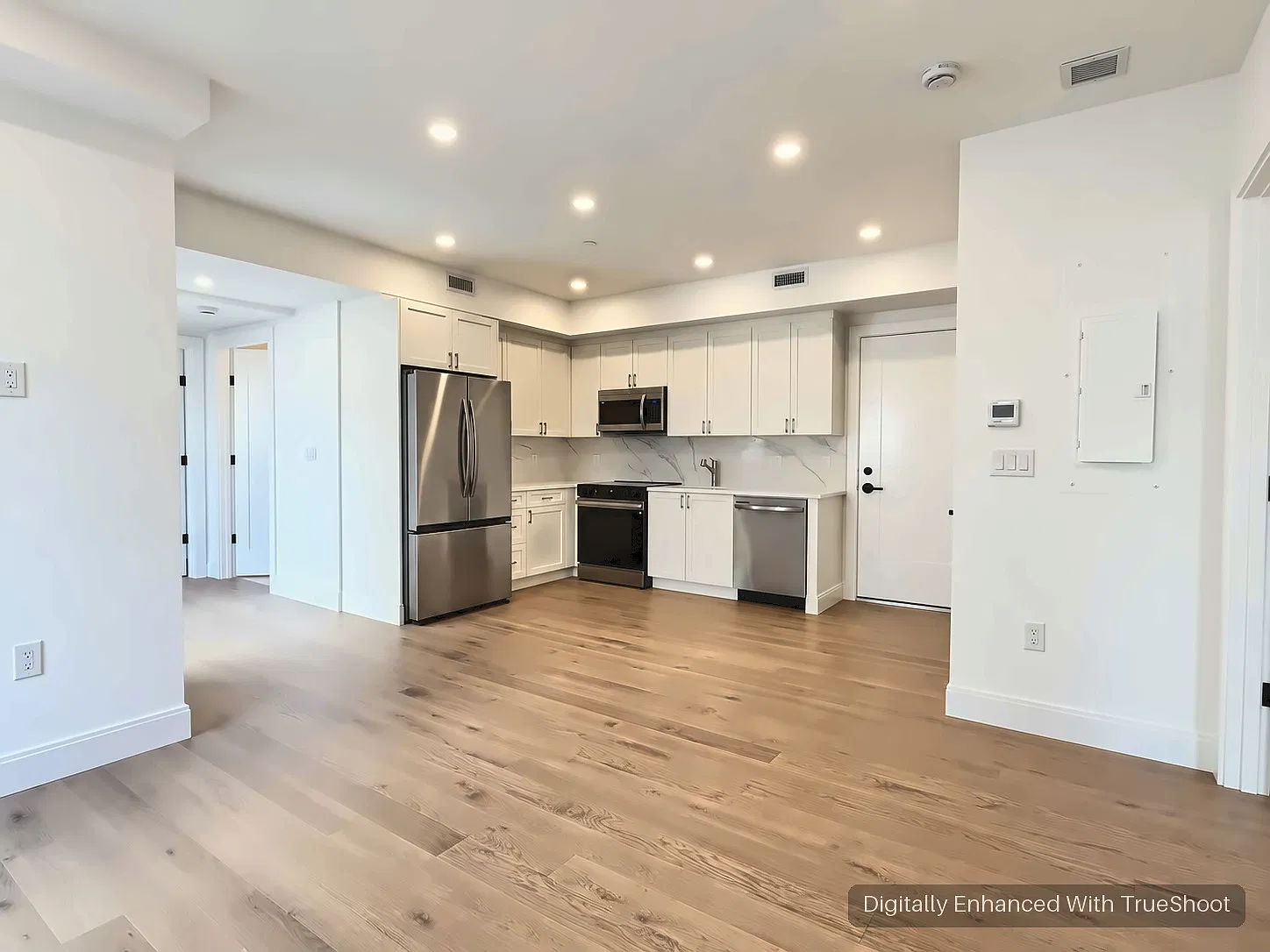 2 bed, 960 sqft, $3,650 — Photo 1