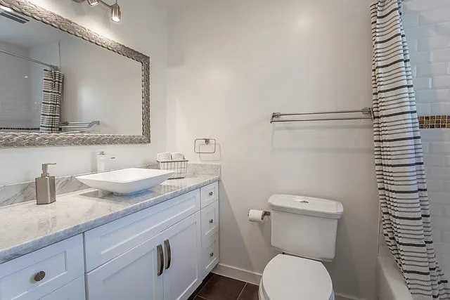 3055 Landa St — Photo 41