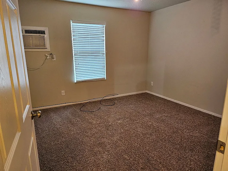 Meadow Villas — Photo 13