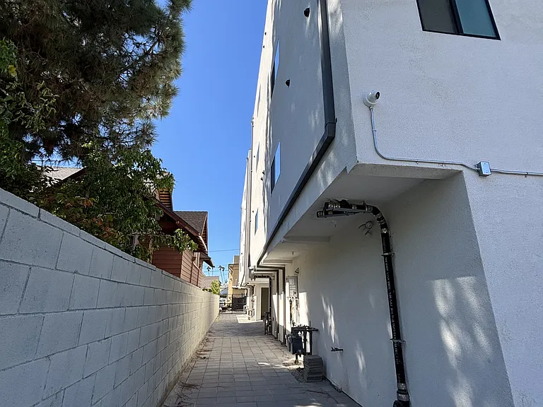 1101 Magnolia Ave #C — Photo 9