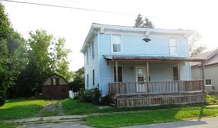 1st image of 416 Deviller St