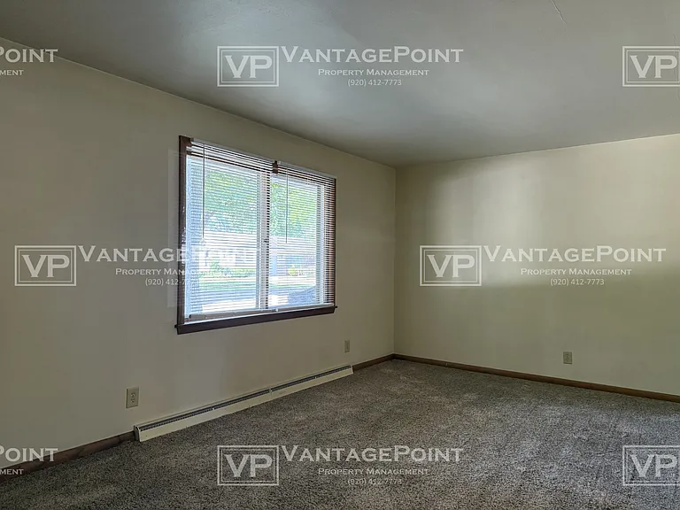 606 E Taft Ave — Photo 5