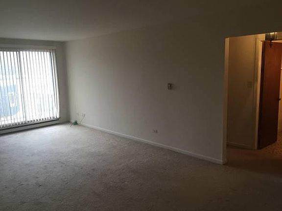 5th image of 9801 S Karlov Ave APT 211