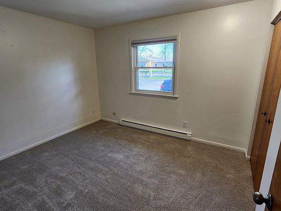 5th image of 240 W Tuscola St APT 5