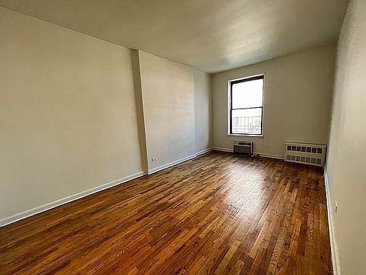 1st image of 1240 Lexington Ave APT 55
