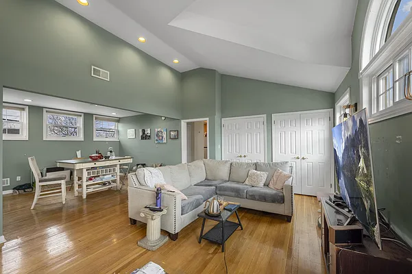 Sold by Revived Residential | media 27