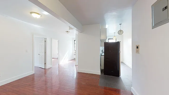 Rented by Bond New York | media 14