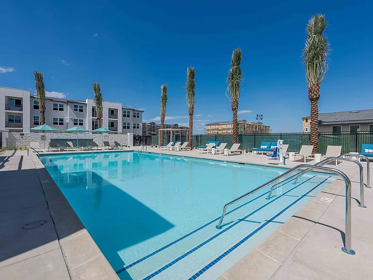 Desert Meadows Apartments — Photo 17