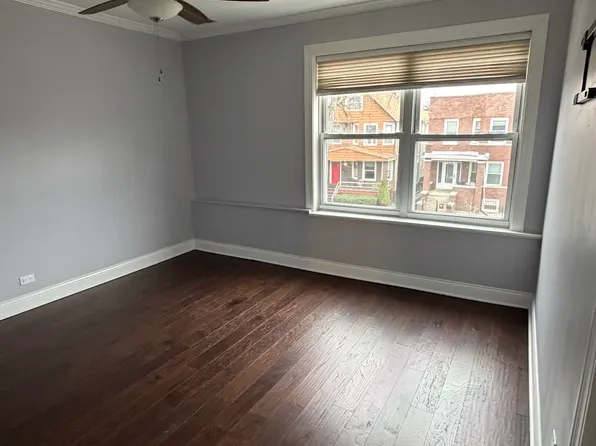 4125 W School St #2, Chicago, IL 60641