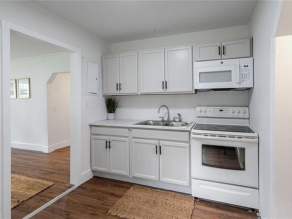 4th image of 505 Hickory Ave