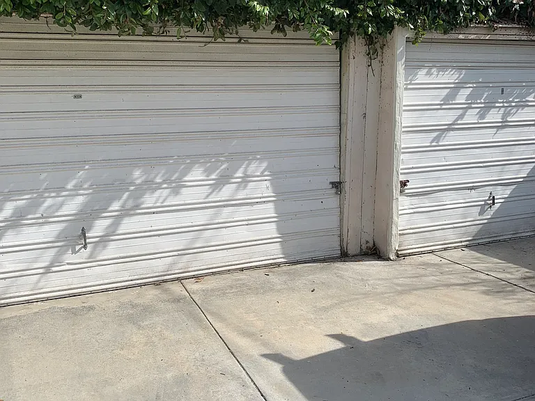824 1/2 S Curson Ave — Photo 13