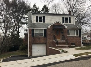 30 Monsignor Deluca Plz, Nutley, NJ 07110