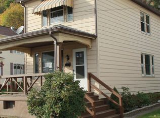 121 Railroad St, Glen Lyon, PA 18617