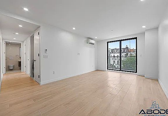 4th image of 21 Meserole St #410