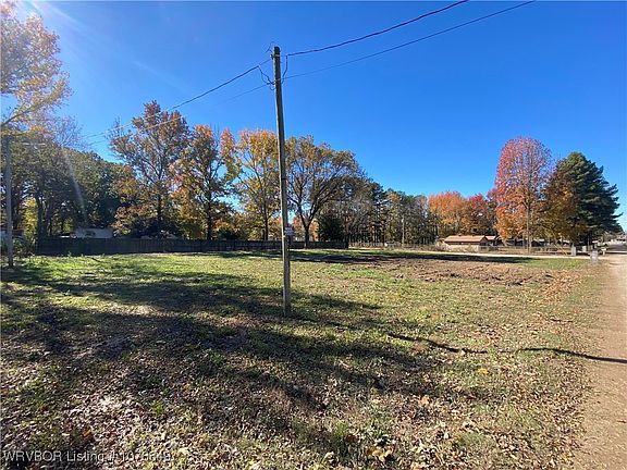 3rd image of 5208 Grand Juniper Rd