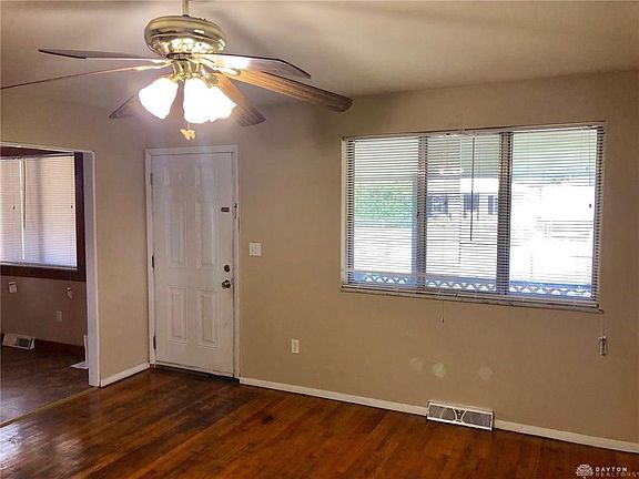 2nd image of 648 Aspen Ave