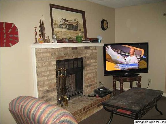 5th image of 2305 Chandawood Dr