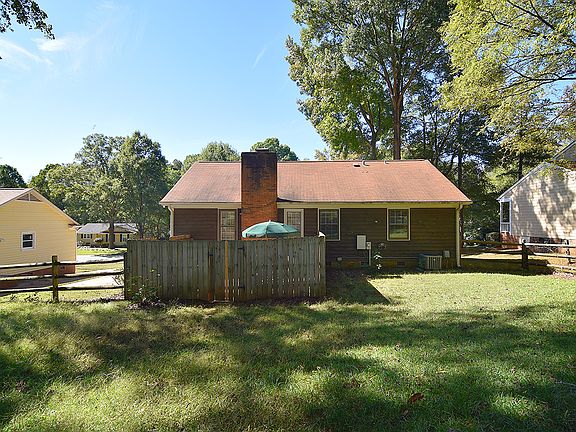 3rd image of 9401 Central Dr
