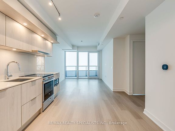 5th image of 448 Burnhamthorpe Rd W #3910