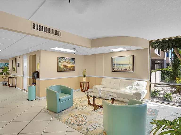 777 S Federal Hwy #Penthouse 4 — Photo 2