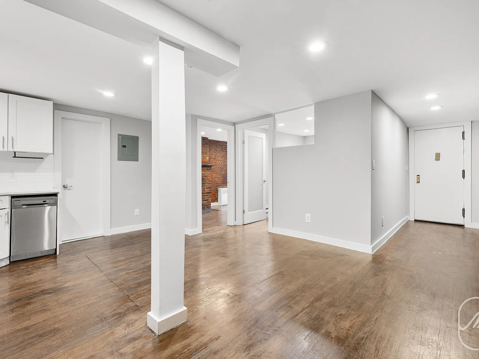 309 West 29th Street — Photo 1