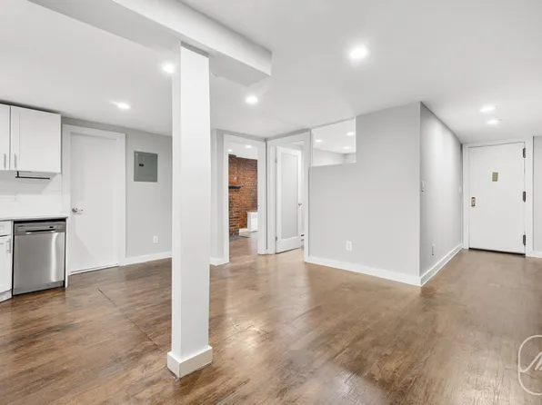 309 W 29th St APT Bf, New York, NY 10001