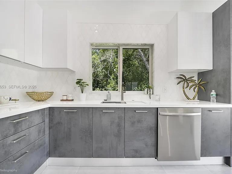 5 Bowen Dr — Photo 6