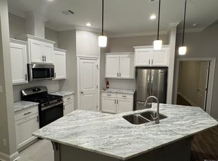 10606 Highland Lakes Dr, Denham Springs, LA 70726