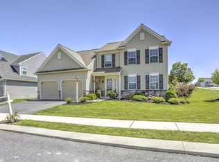 689 Hamaker Rd, Manheim, PA 17545