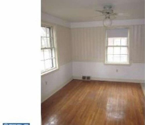 3rd image of 303 Taft Ave