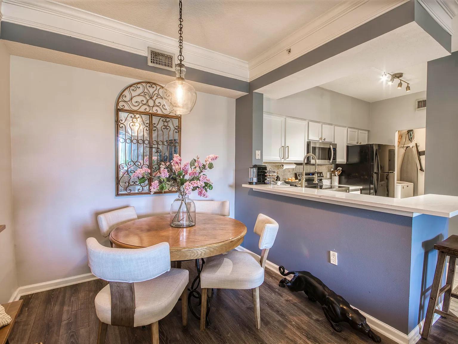 1 bed, 1.0 bath, 714 sqft, $2,300 — Photo 4
