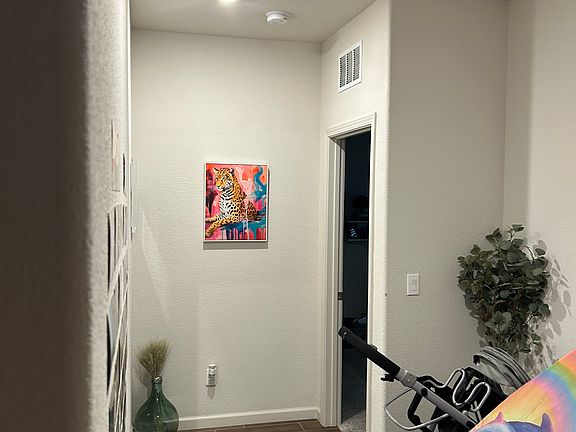 4th image of 10019 Mount Hood Dr