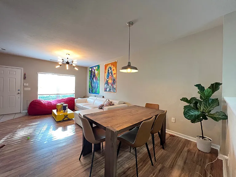 4430 SW 49th Ave — Photo 6