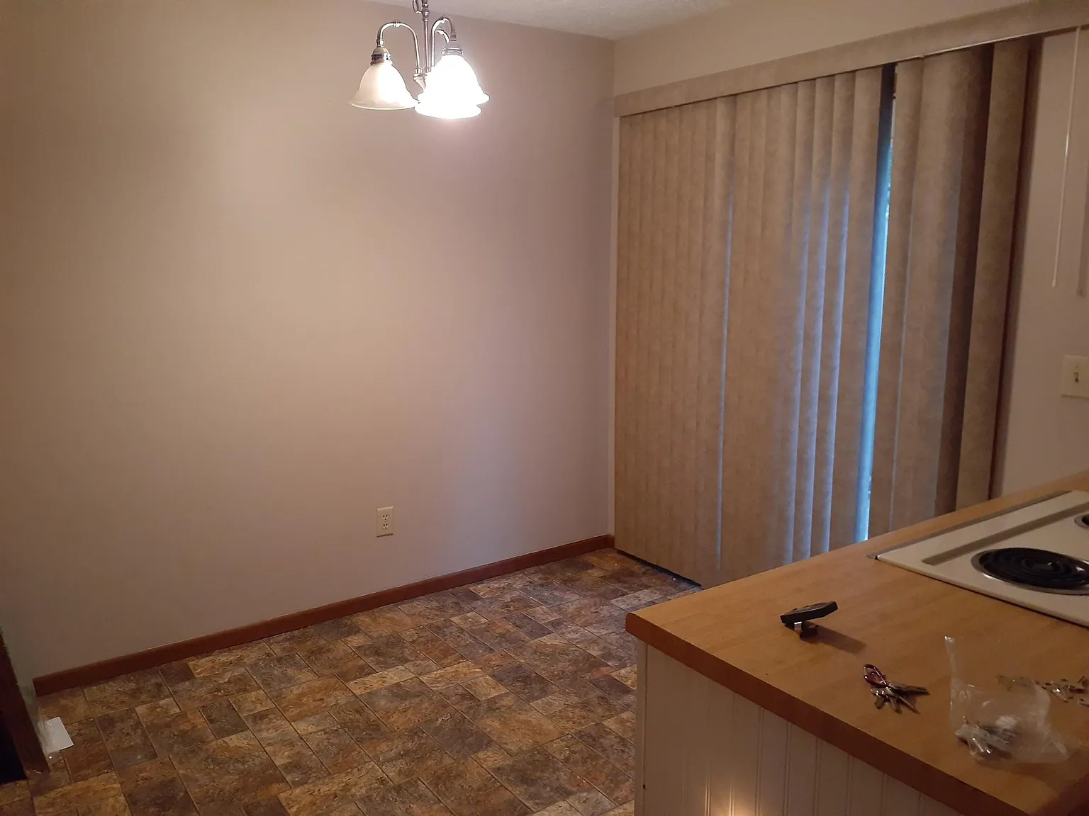 2 bed, 1.5 bath, 990 sqft, $1,450 — Photo 4