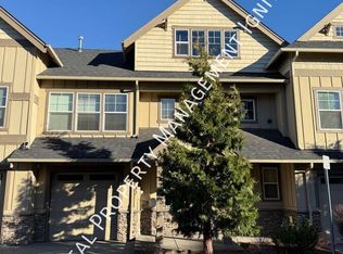 1032 SE Leonel Ln, Bend, OR 97702